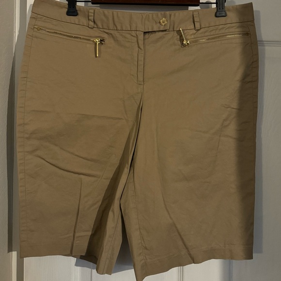 Michael Kors Size 14 Shorts Tan - Picture 1 of 13